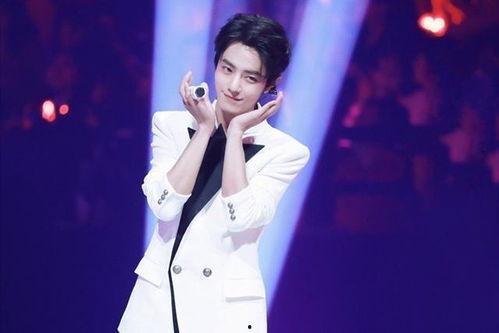 肖战看吃瓜群众,肖战视角下的吃瓜群众众生相