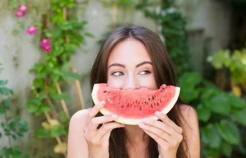 吃冰瓜后打嗝,揭秘吃冰瓜后的奇妙反应