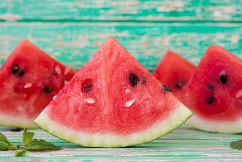 吃瓜朋友文案句子,笑料横生！