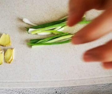 吃虾尾可以吃哈密瓜吗