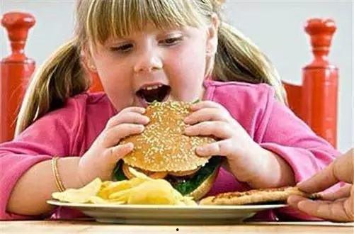 熊飞儿吃瓜,揭秘娱乐圈背后的那些事儿