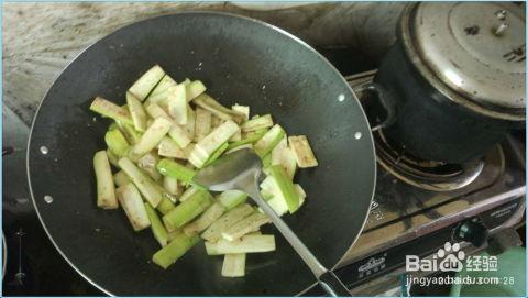 干葫芦瓜怎样吃才好吃,干葫芦瓜的多样烹饪法