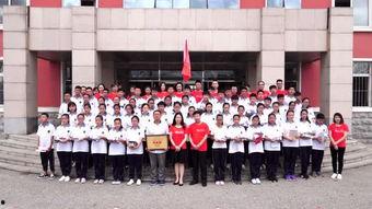 辽宁鞍山育英中学吃瓜,揭秘校园里的“瓜田”风云”