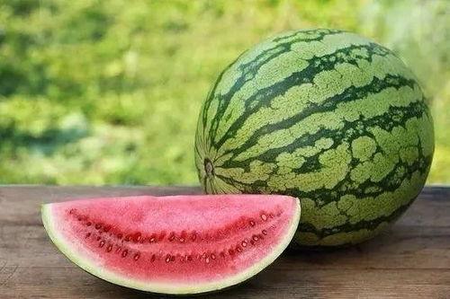 西瓜不吃籽吃瓜,尽享甘甜瓜肉新体验