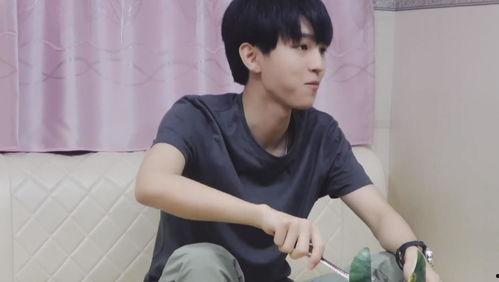 王俊凯吃瓜比赛,娱乐圈风云再起，谁能笑到最后？